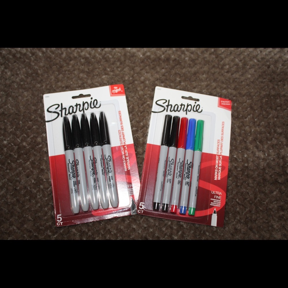 (2) 5ct sharpie markers